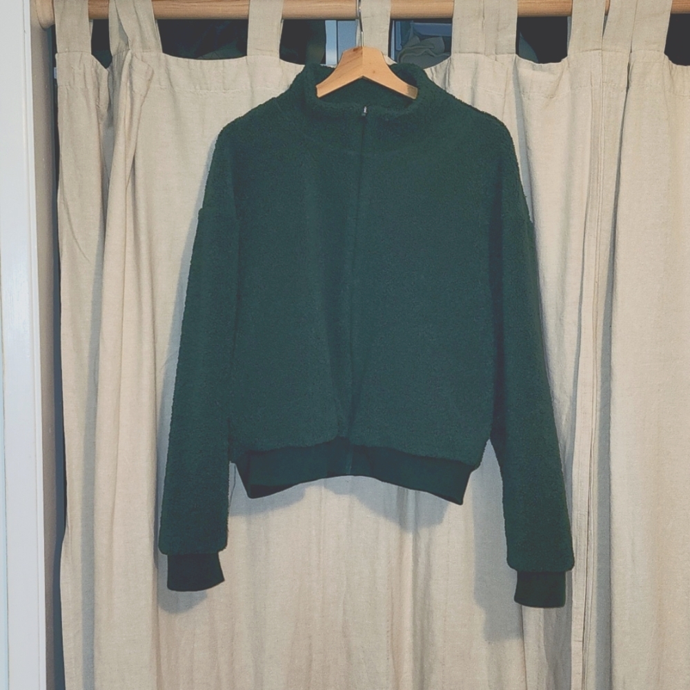 Beyond Yoga Brave the Elements Sherpa size L